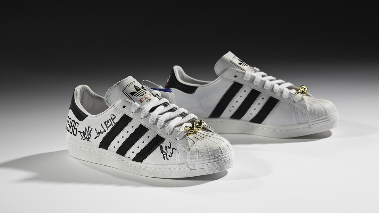 parallel handtekening Politieagent Sneakers Have Been a Symbol of Cool Since the 1800s – ANIMAL